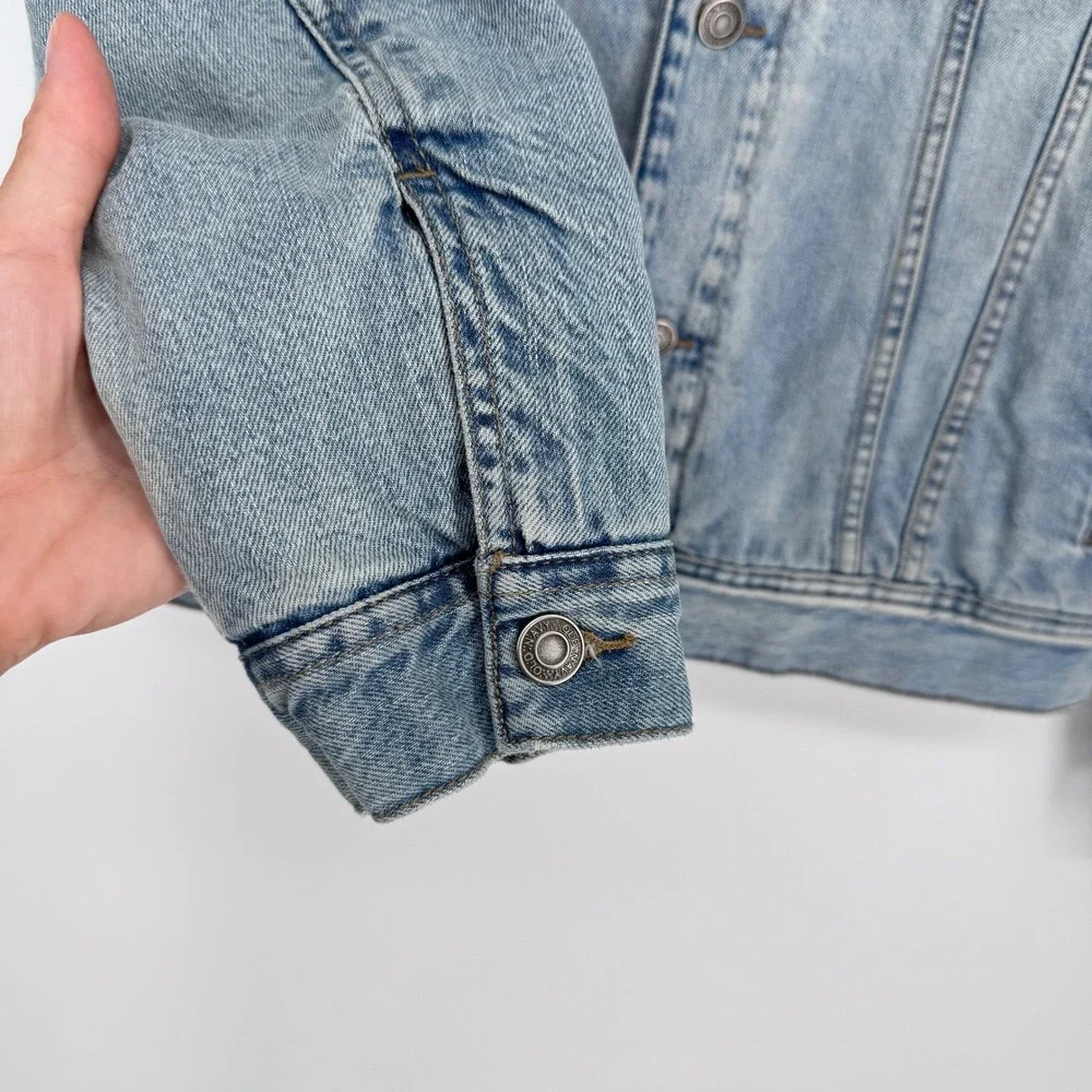 Old Navy Mens Sherpa Lined Denim Trucker Jacket Fall Winter Layering Rugged Sz M